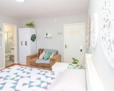 Apartamento à venda com 26m², 1 dormitório no bairro Azenha em Porto Alegre