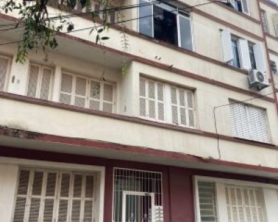 Apartamento à venda com 43m², 2 dormitórios no bairro Santana em Porto Alegre