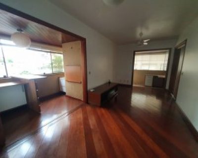 Apartamento à venda com 92m², 3 dormitórios, 1 suíte, 1 vaga no bairro Rio Branco em Porto Alegre