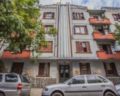 Apartamento à venda com 89m², 3 dormitórios no bairro Centro Histórico em Porto Alegre