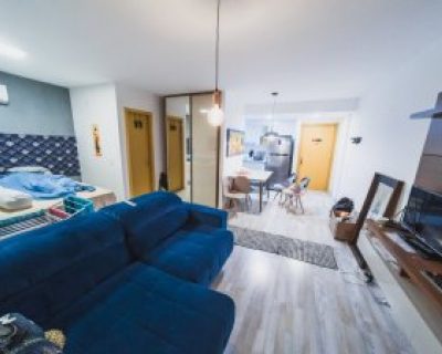 Apartamento à venda com 45m², 1 dormitório, 1 vaga no bairro Petrópolis em Porto Alegre