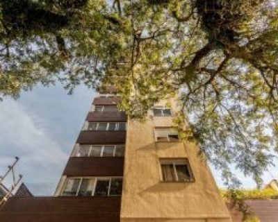 Apartamento à venda com 64m², 2 dormitórios, 2 vagas no bairro Partenon em Porto Alegre