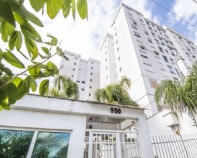 Apartamento à venda com 71m², 3 dormitórios, 1 suíte, 1 vaga no bairro Jardim Planalto em Porto Alegre