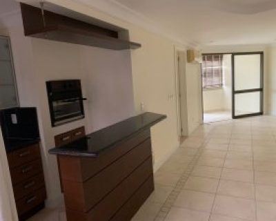 Apartamento à venda com 100m², 3 dormitórios, 1 suíte, 1 vaga no bairro Boa Vista em Porto Alegre