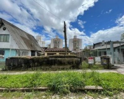 Terreno à venda com 477m² no bairro Tristeza em Porto Alegre