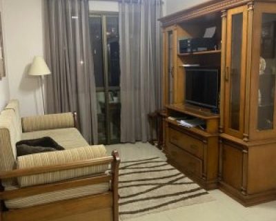 Apartamento à venda com 44m², 1 dormitório, 1 vaga no bairro Menino Deus em Porto Alegre