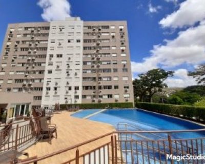 Apartamento à venda com 74m², 3 dormitórios, 1 suíte, 2 vagas no bairro Teresópolis em Porto Alegre