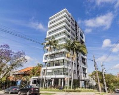 Apartamento à venda com 103m², 1 dormitório, 1 suíte, 2 vagas no bairro Rio Branco em Porto Alegre