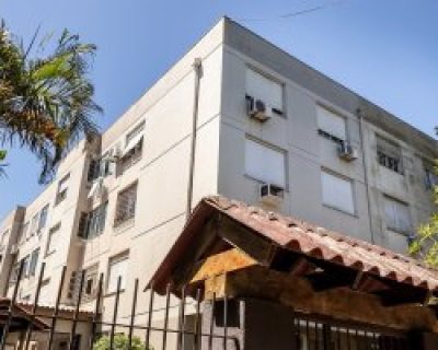 Apartamento à venda com 76m², 2 dormitórios, 1 vaga no bairro Tristeza em Porto Alegre