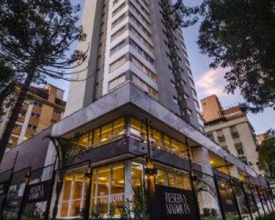 Apartamento à venda com 112m², 3 dormitórios, 3 suítes, 2 vagas no bairro Auxiliadora em Porto Alegre