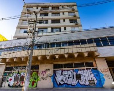 Apartamento à venda com 69m², 2 dormitórios, 1 vaga no bairro Partenon em Porto Alegre