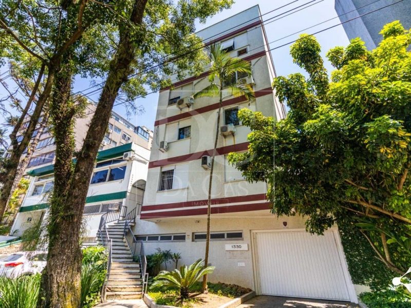 Apartamento à venda com 67m², 2 dormitórios, 1 vaga no bairro Moinhos de Vento em Porto Alegre