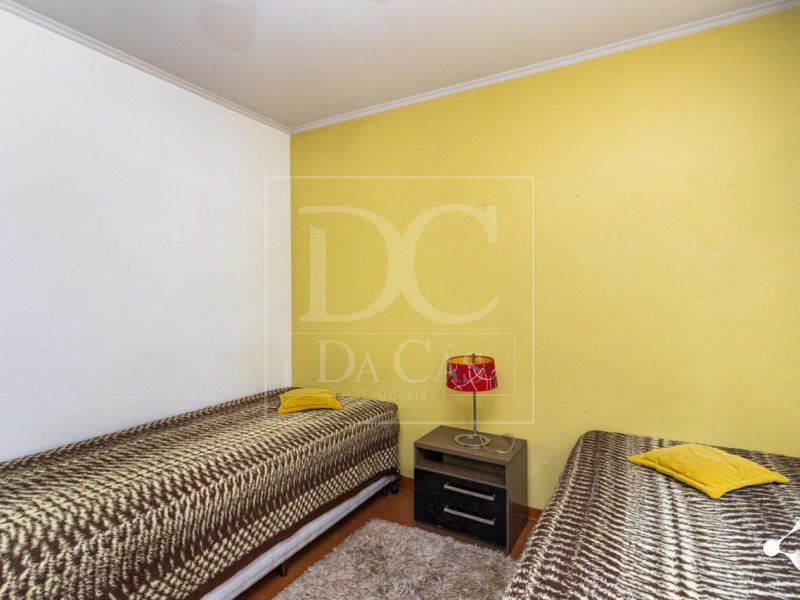 Apartamento à venda com 67m², 2 dormitórios, 1 vaga no bairro Moinhos de Vento em Porto Alegre