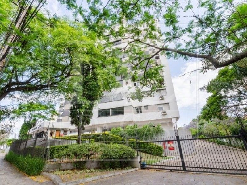 Apartamento à venda com 111m², 3 dormitórios, 1 suíte, 2 vagas no bairro Bela Vista em Porto Alegre