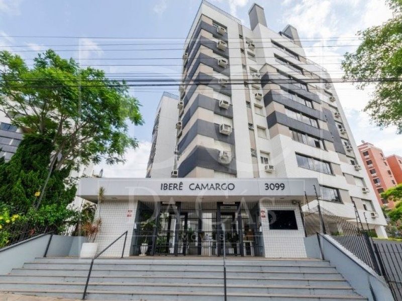 Apartamento à venda com 111m², 3 dormitórios, 1 suíte, 2 vagas no bairro Bela Vista em Porto Alegre