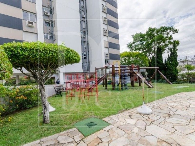 Apartamento à venda com 111m², 3 dormitórios, 1 suíte, 2 vagas no bairro Bela Vista em Porto Alegre