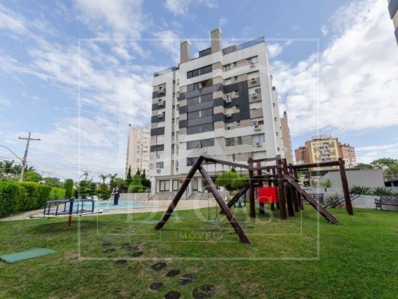 Apartamento à venda com 111m², 3 dormitórios, 1 suíte, 2 vagas no bairro Bela Vista em Porto Alegre