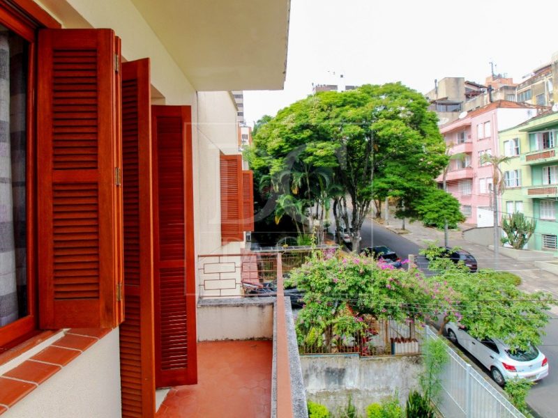 Apartamento à venda com 65m², 2 dormitórios no bairro Rio Branco em Porto Alegre