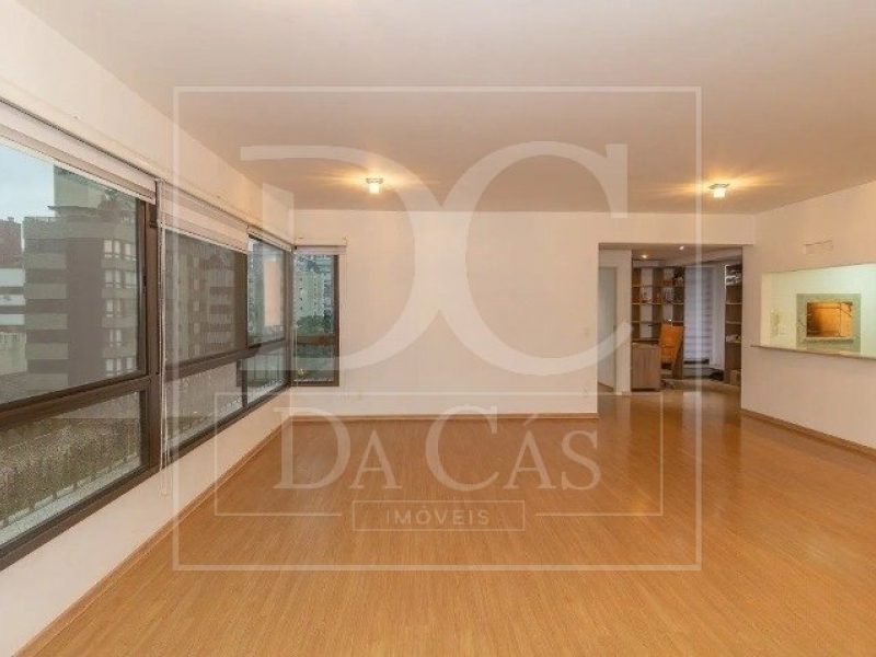 Apartamento à venda com 140m², 3 dormitórios, 1 suíte, 3 vagas no bairro Mont Serrat em Porto Alegre