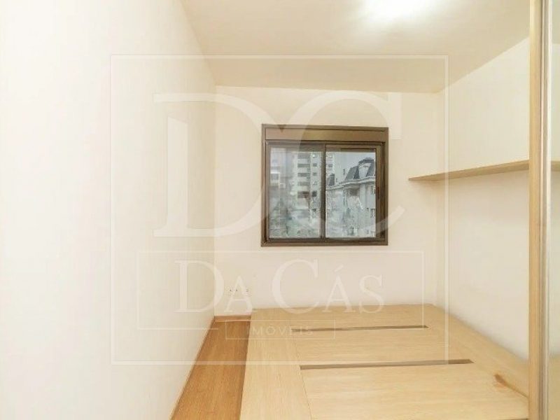 Apartamento à venda com 140m², 3 dormitórios, 1 suíte, 3 vagas no bairro Mont Serrat em Porto Alegre