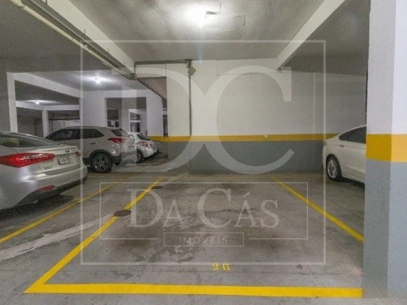 Apartamento à venda com 140m², 3 dormitórios, 1 suíte, 3 vagas no bairro Mont Serrat em Porto Alegre