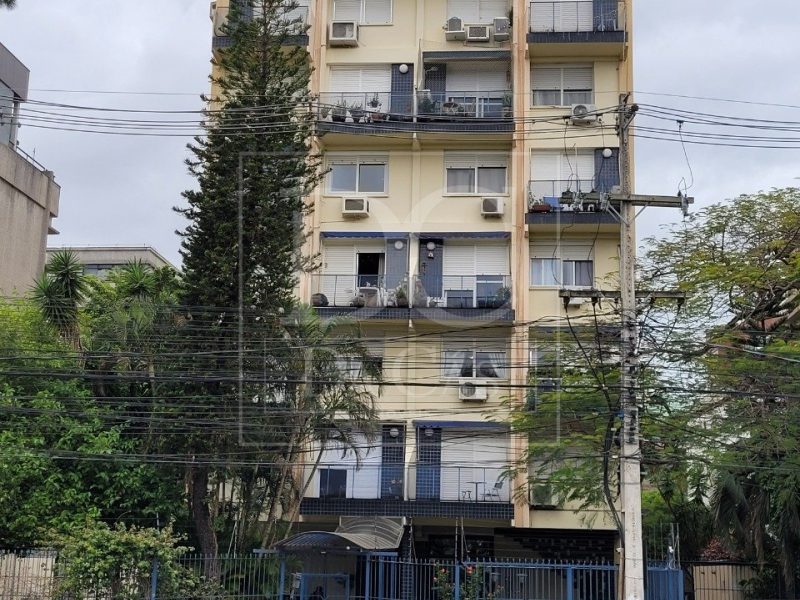 Cobertura à venda com 473m², 4 dormitórios, 1 suíte, 2 vagas no bairro Praia de Belas em Porto Alegre