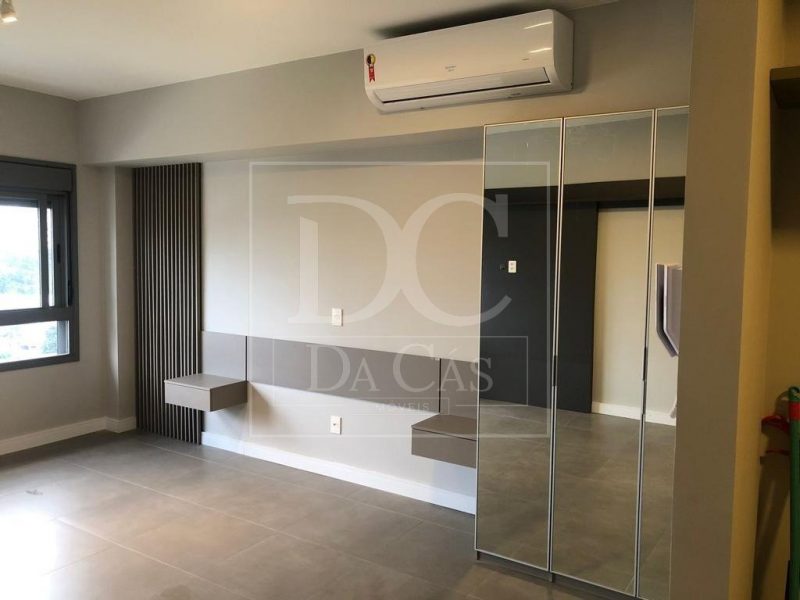 Apartamento à venda com 42m², 1 dormitório, 1 vaga no bairro Teresópolis em Porto Alegre