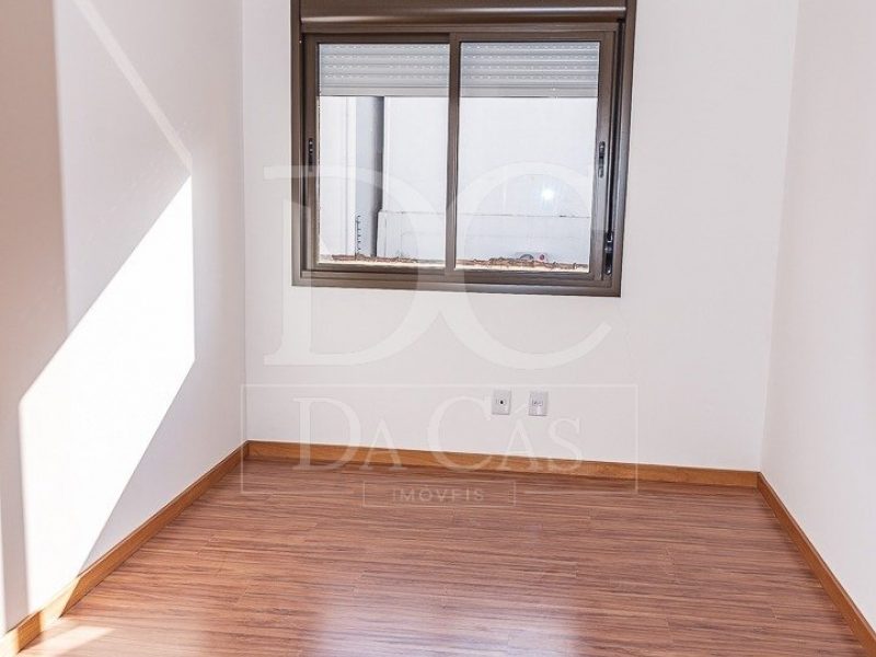 Apartamento à venda com 73m², 2 dormitórios, 1 suíte, 1 vaga no bairro Petrópolis em Porto Alegre