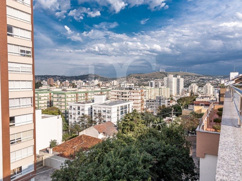 Apartamento à venda com 73m², 2 dormitórios, 1 suíte, 1 vaga no bairro Petrópolis em Porto Alegre