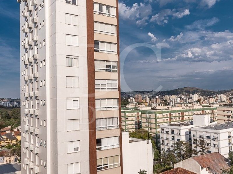 Apartamento à venda com 73m², 2 dormitórios, 1 suíte, 1 vaga no bairro Petrópolis em Porto Alegre