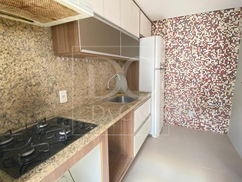 Apartamento à venda com 49m², 1 dormitório, 1 vaga no bairro Teresópolis em Porto Alegre