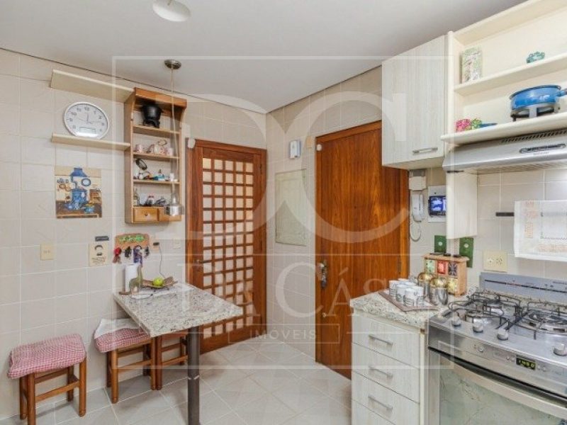 Apartamento à venda com 253m², 3 dormitórios, 2 suítes, 3 vagas no bairro Petrópolis em Porto Alegre