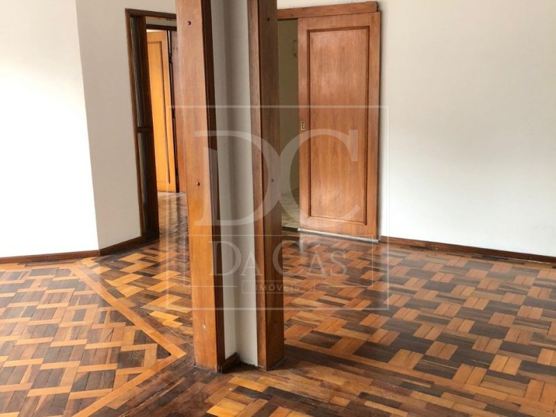 Apartamento à venda com 65m², 2 dormitórios no bairro Petrópolis em Porto Alegre