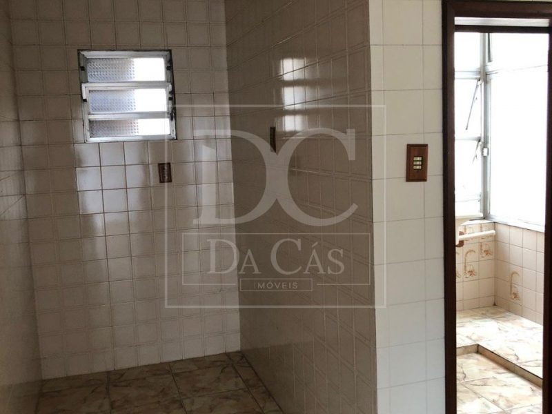 Apartamento à venda com 65m², 2 dormitórios no bairro Petrópolis em Porto Alegre