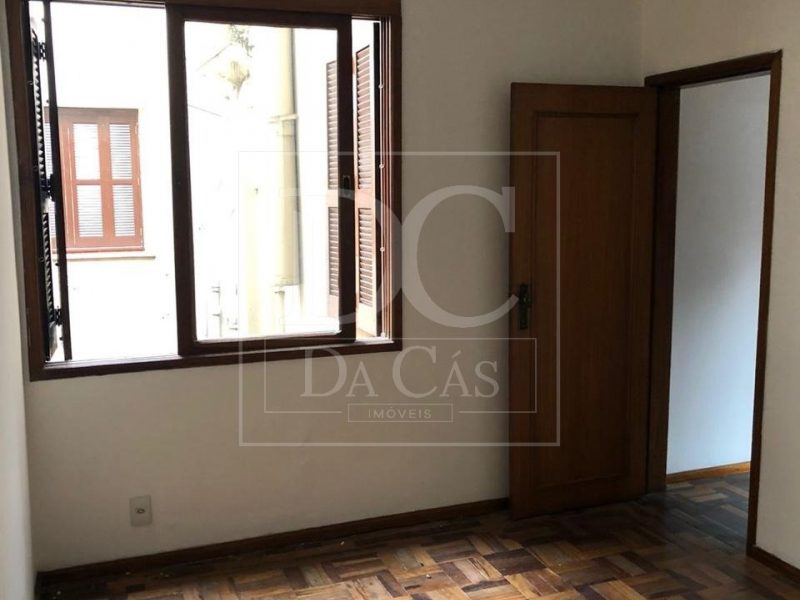 Apartamento à venda com 65m², 2 dormitórios no bairro Petrópolis em Porto Alegre