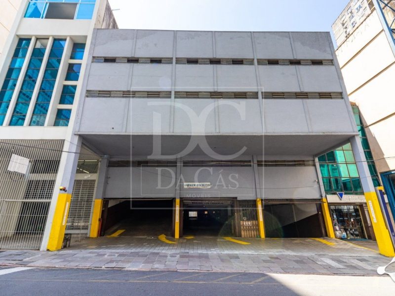 Apartamento à venda com 144m², 4 dormitórios, 1 vaga no bairro Centro Histórico em Porto Alegre