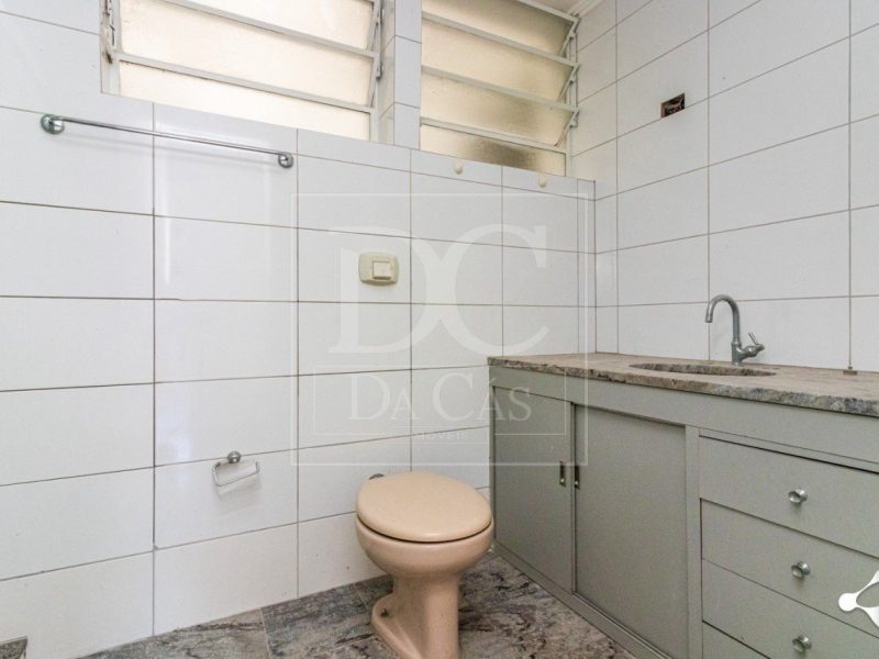 Apartamento à venda com 144m², 4 dormitórios, 1 vaga no bairro Centro Histórico em Porto Alegre