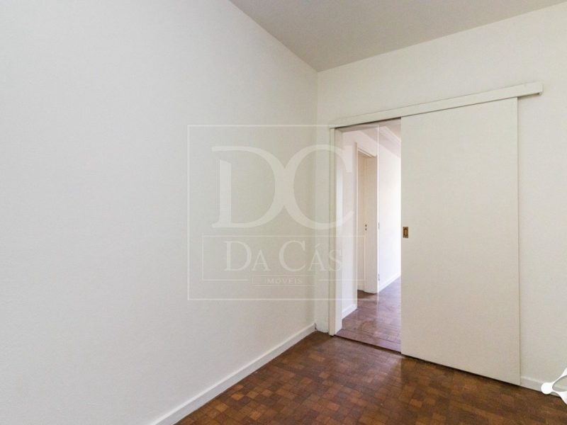 Apartamento à venda com 144m², 4 dormitórios, 1 vaga no bairro Centro Histórico em Porto Alegre