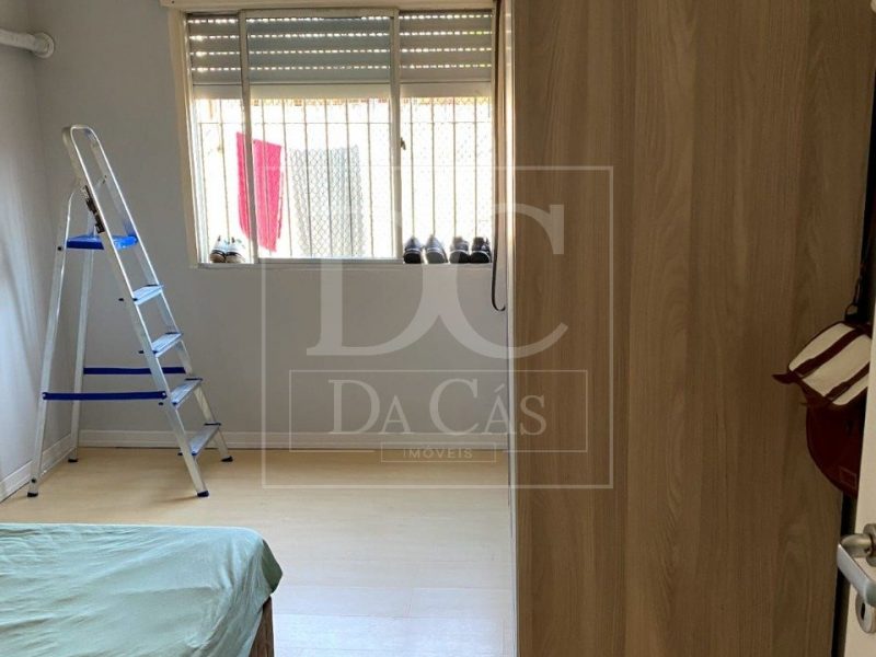 Apartamento à venda com 88m², 3 dormitórios, 1 vaga no bairro Jardim Floresta em Porto Alegre