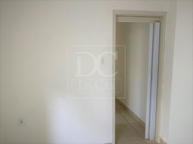 Apartamento à venda com 43m², 2 dormitórios no bairro Santana em Porto Alegre