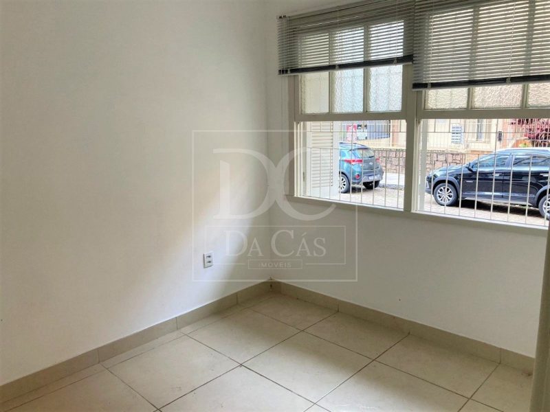 Apartamento à venda com 43m², 2 dormitórios no bairro Santana em Porto Alegre