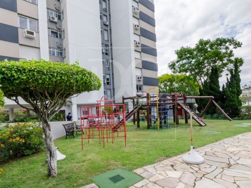 Cobertura à venda com 212m², 3 dormitórios, 1 suíte, 2 vagas no bairro Jardim Europa em Porto Alegre