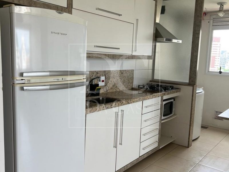 Apartamento à venda com 66m², 2 dormitórios, 1 suíte, 1 vaga no bairro Petropolis em Porto Alegre