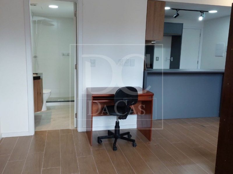 Loft à venda com 41m², 1 dormitório, 2 vagas no bairro Auxiliadora em Porto Alegre