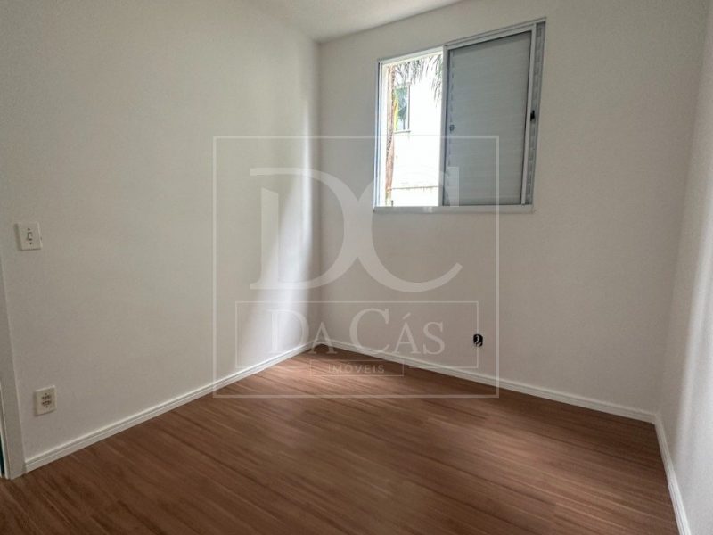 Apartamento à venda com 46m², 2 dormitórios, 1 vaga no bairro Jardim Leopoldina em Porto Alegre