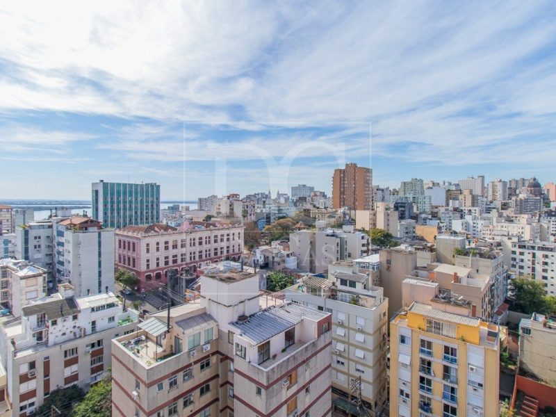 Apartamento à venda com 176m², 4 dormitórios, 3 suítes, 3 vagas no bairro Centro Histórico em Porto Alegre