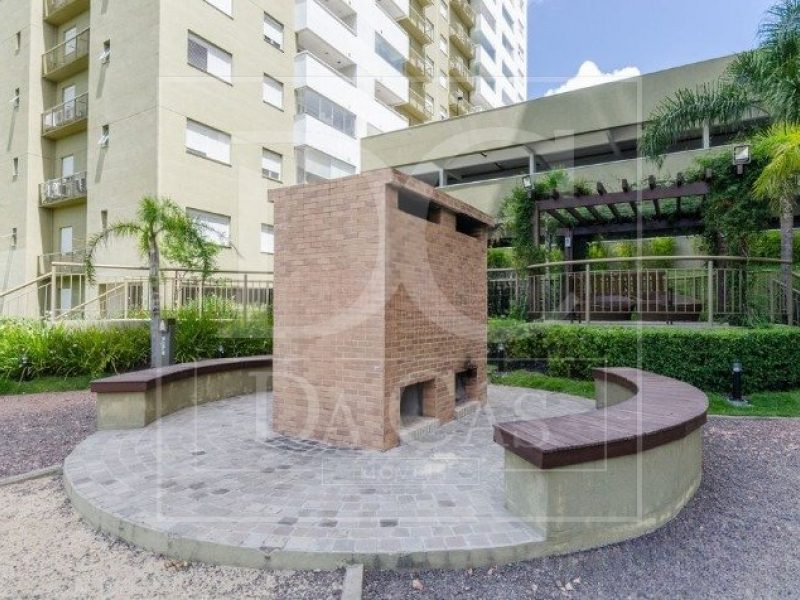 Apartamento à venda com 80m², 2 dormitórios, 1 suíte, 2 vagas no bairro Jardim Carvalho em Porto Alegre