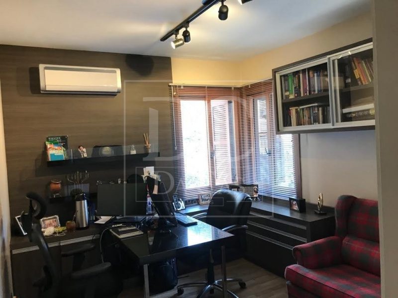 Apartamento à venda com 113m², 3 dormitórios, 1 suíte, 2 vagas no bairro Bela Vista em Porto Alegre