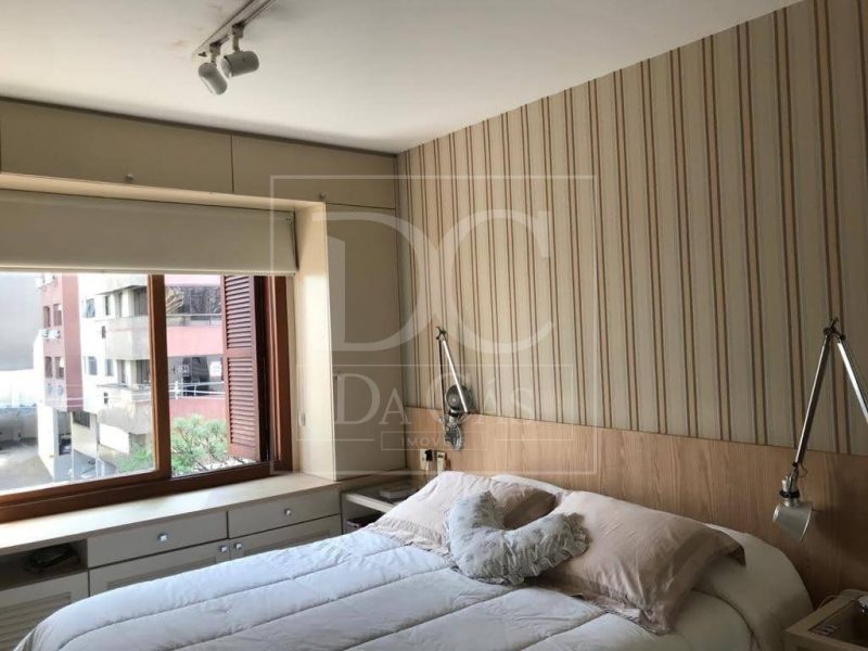 Apartamento à venda com 113m², 3 dormitórios, 1 suíte, 2 vagas no bairro Bela Vista em Porto Alegre