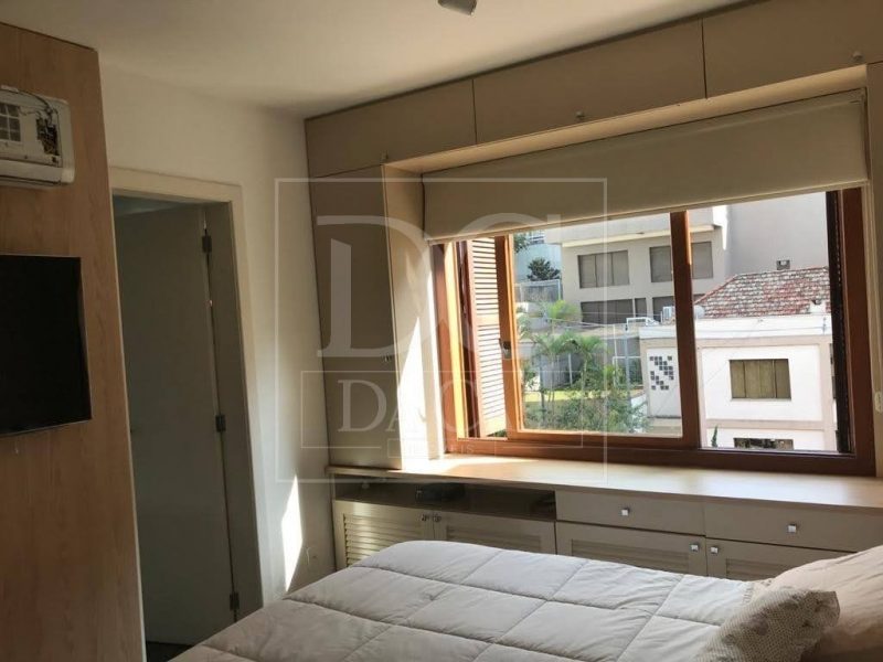 Apartamento à venda com 113m², 3 dormitórios, 1 suíte, 2 vagas no bairro Bela Vista em Porto Alegre